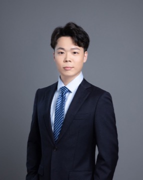 杨卫薪